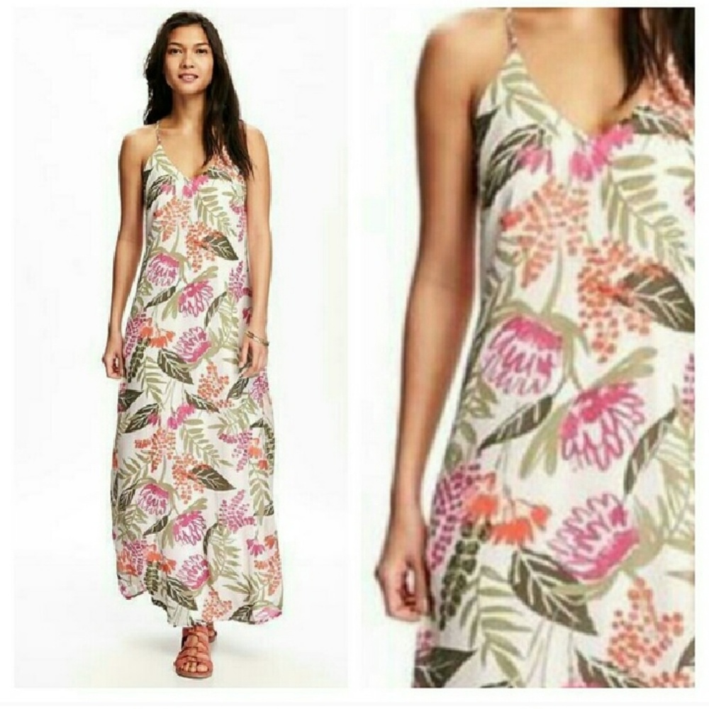 NWOT OLD NAVY FLORAL MAXI